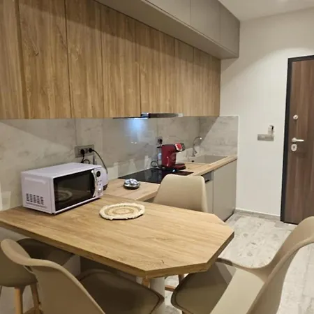 Ionion Apartament *